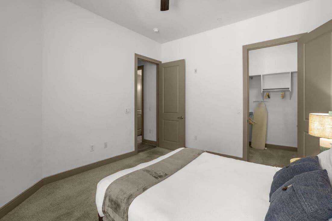 3Br Modern Cozysuites Town Lake Waterfront 2&3 Темпе Экстерьер фото